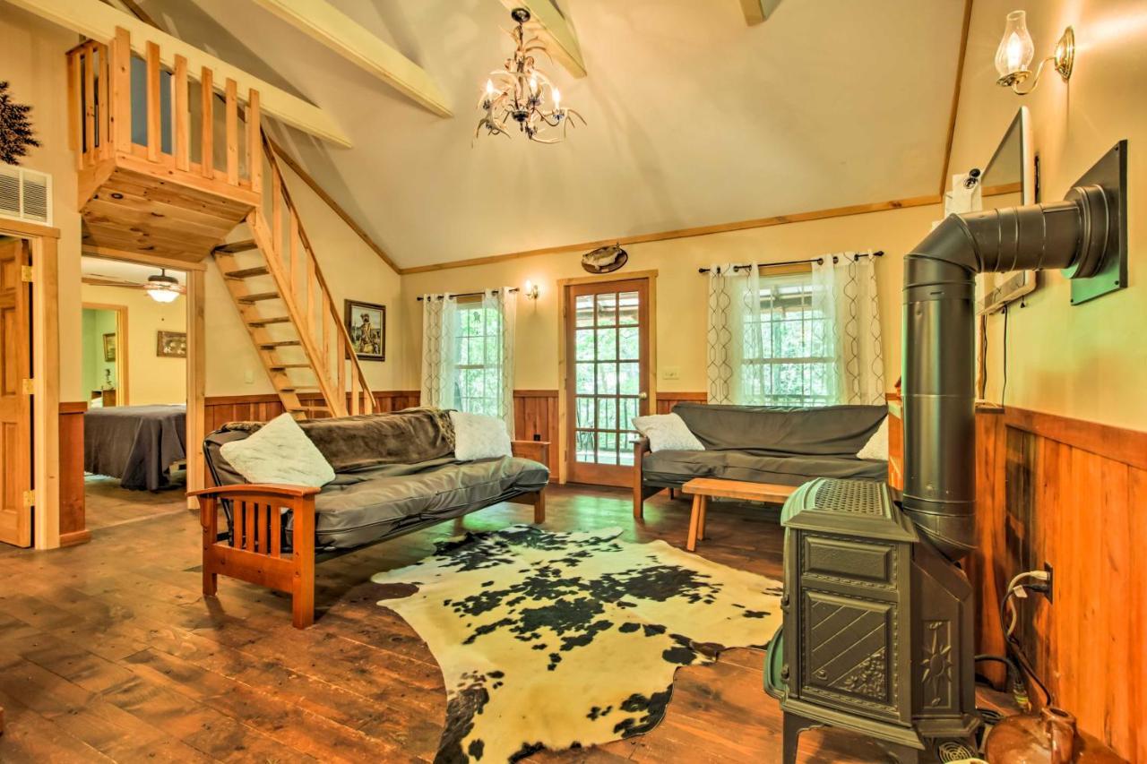 Clearwater Cabin On 10 Acres With Trout Stream! Monterey Экстерьер фото
