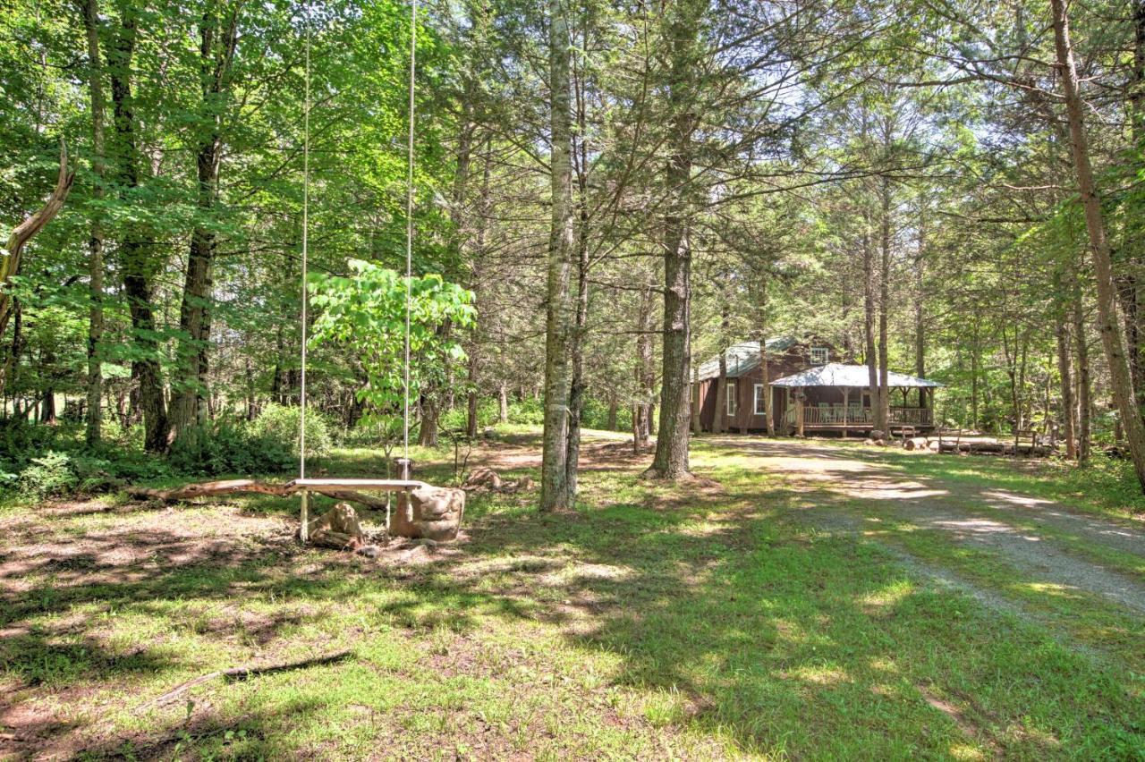 Clearwater Cabin On 10 Acres With Trout Stream! Monterey Экстерьер фото